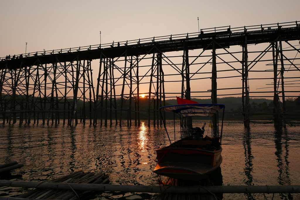 The Mon Bridge at sunset, Sangkhlaburi, Thailand (photo by Irina Stelea)