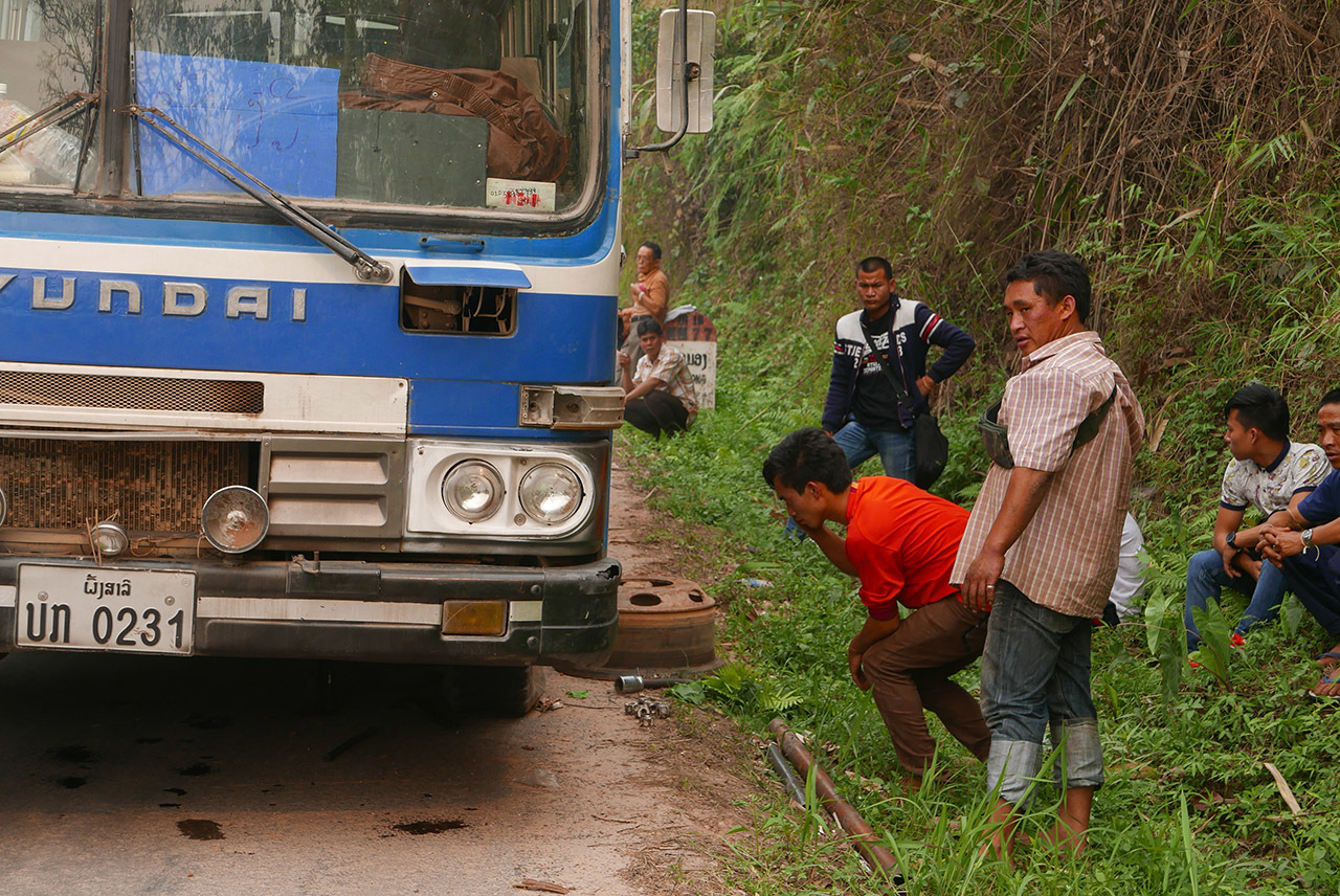 Bus to Phongsali, Laos