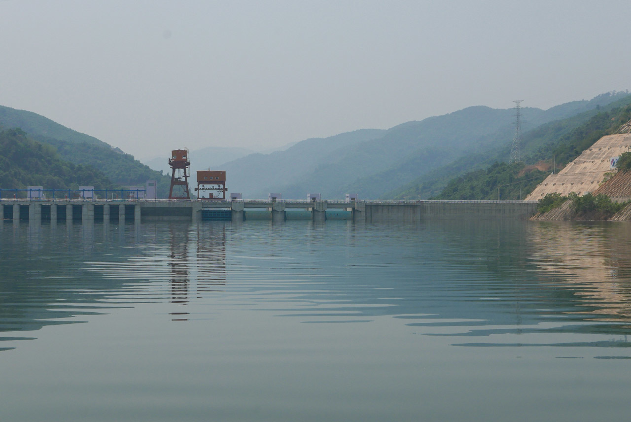 Samphan Dam - China Power